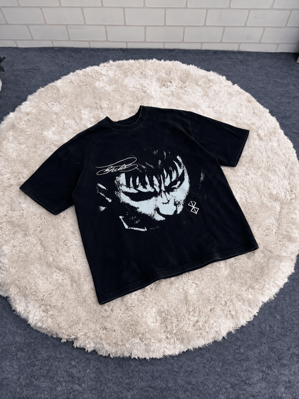 THE GUTS RAGE TEE