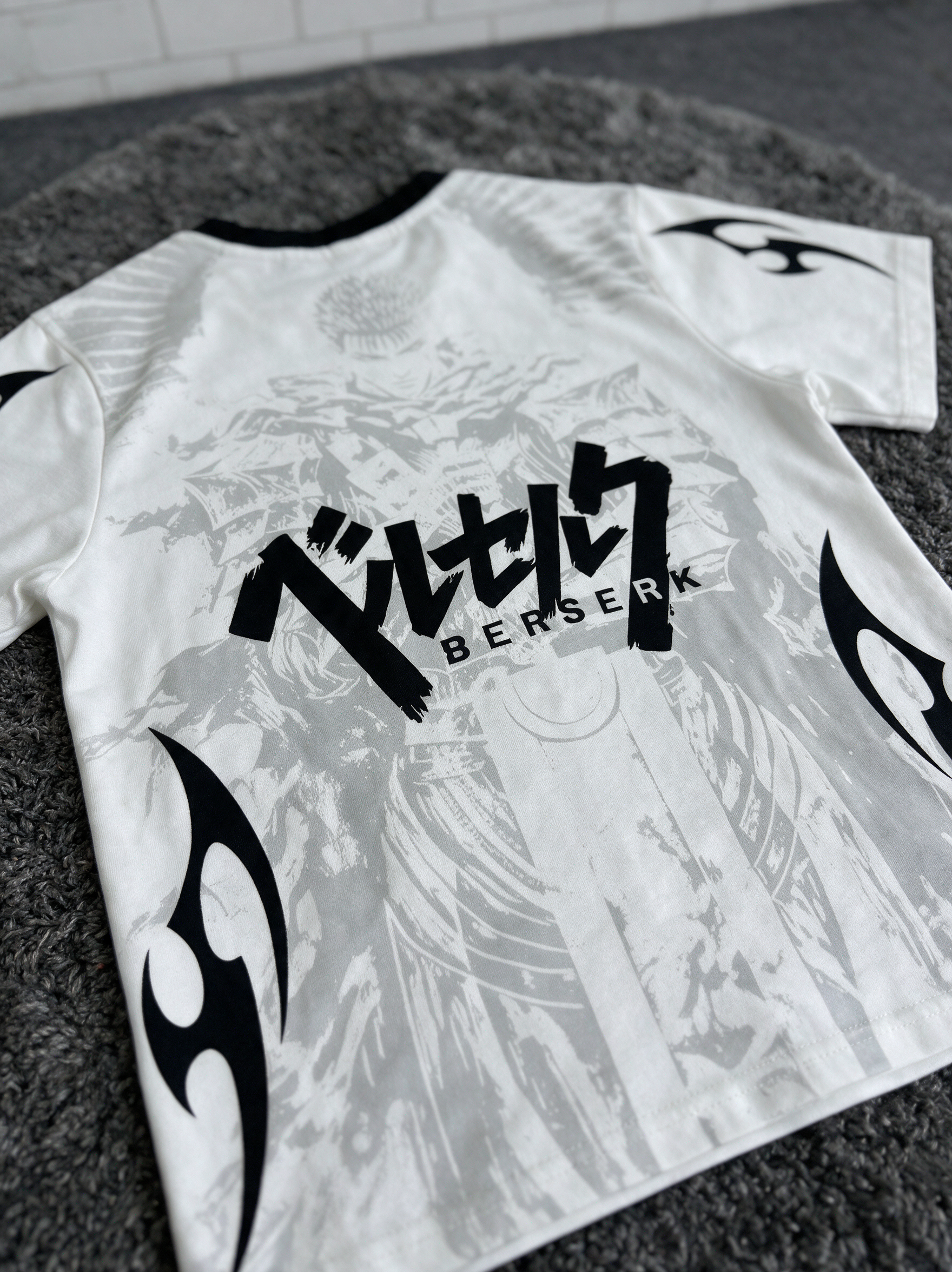 BERSERK OVERSIZED JERSEY