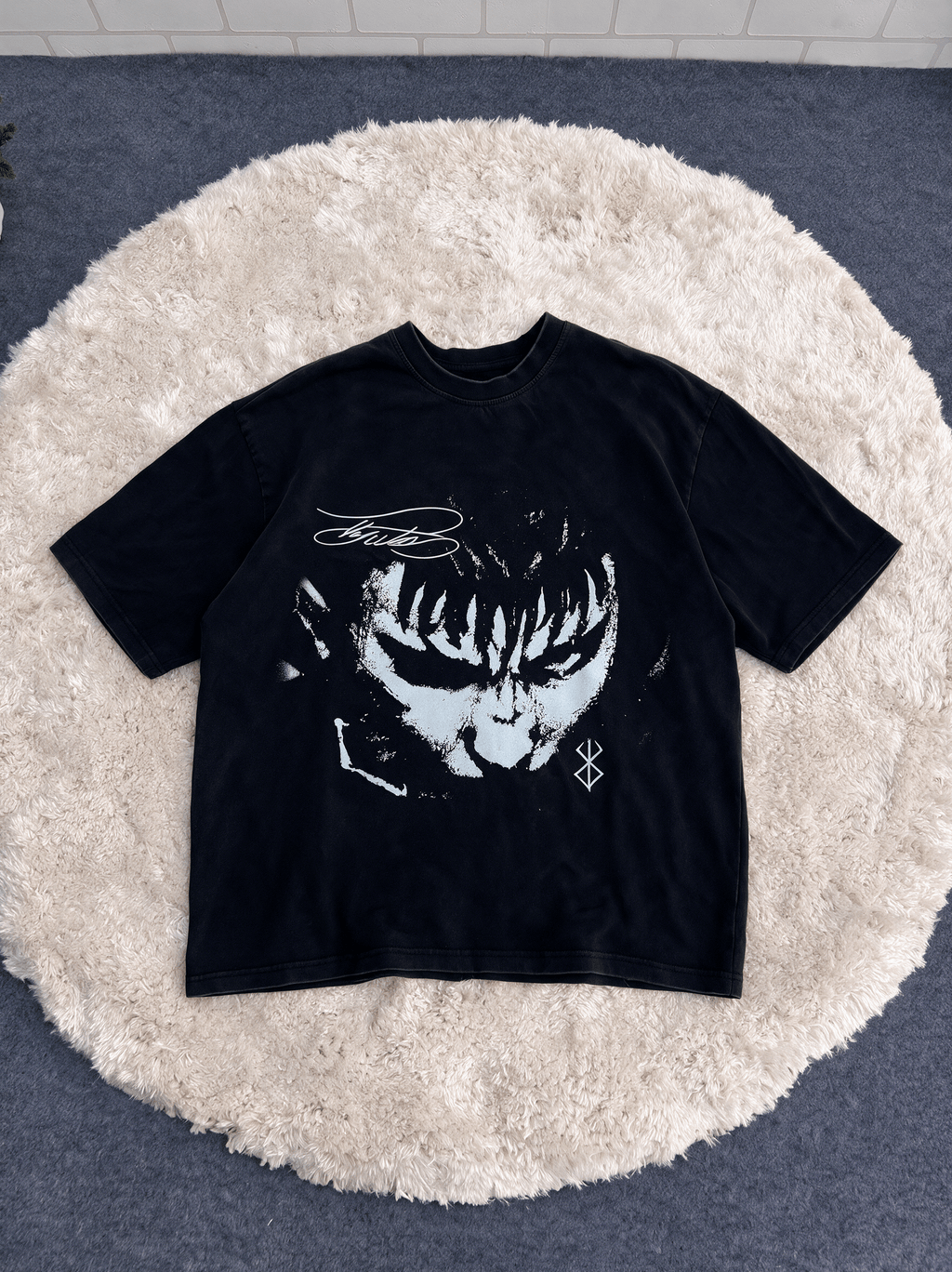 THE GUTS RAGE TEE
