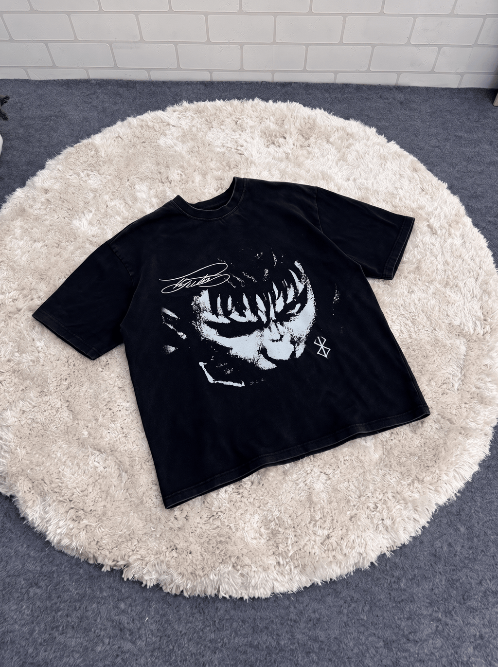 THE GUTS RAGE TEE